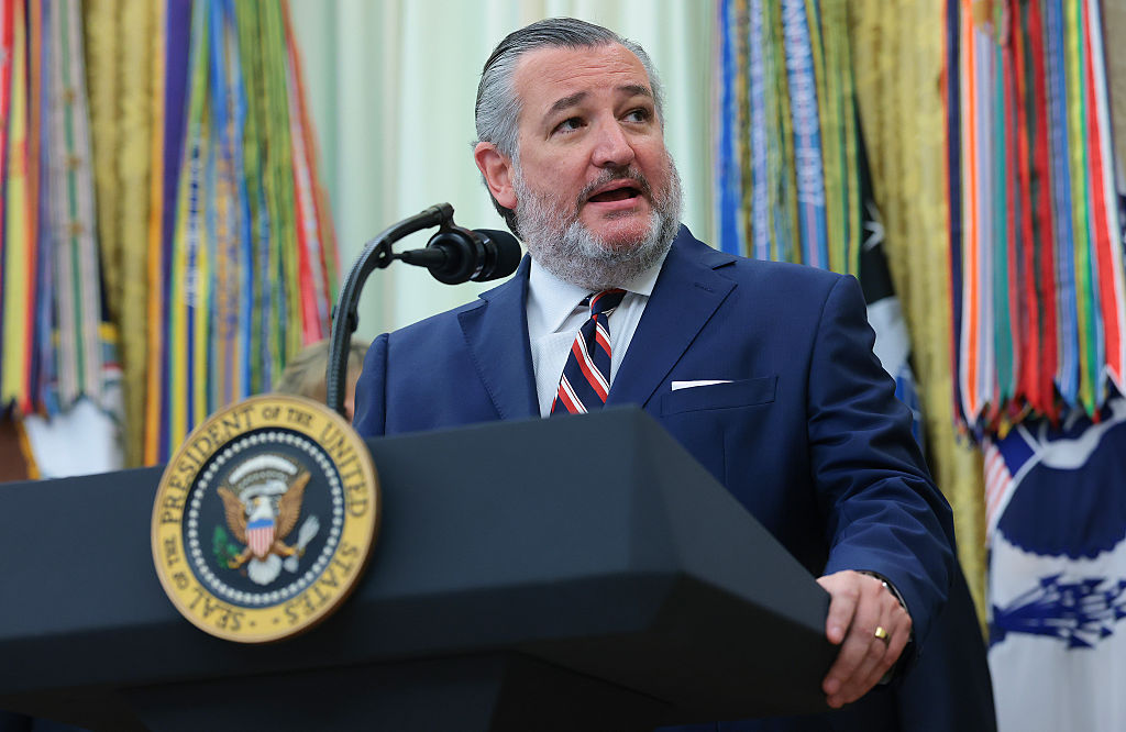 Cruz Defends Trump’s Controversial 9/11 Account