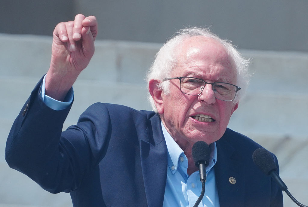 Bernie Sanders’ 4-Day Workweek Plan Draws Warning From Business Group