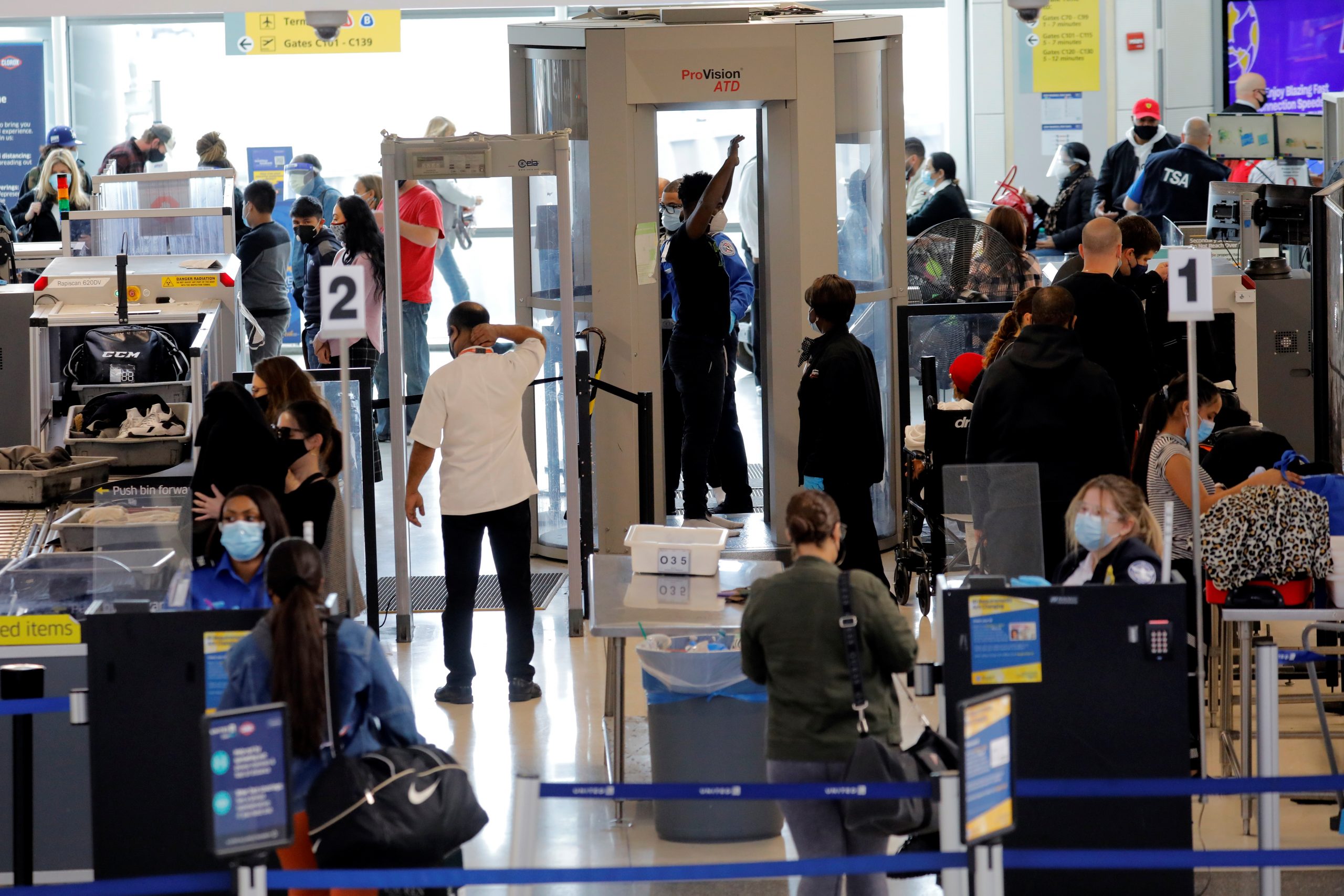 US Agency Screened 1.18 Million Airline Passengers on Sunday