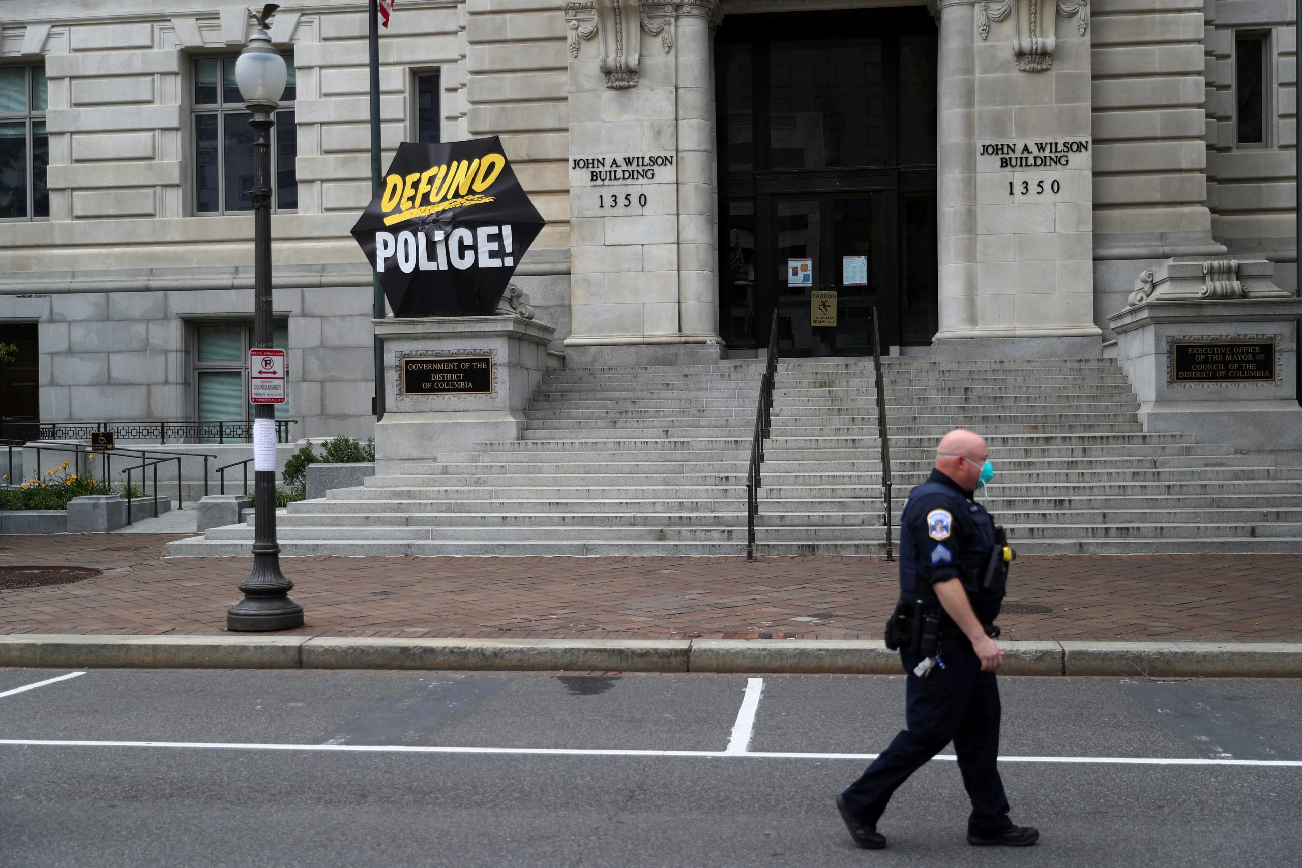 Only 18 Percent of Americans Support ‘Defund the Police’ Movement: Poll