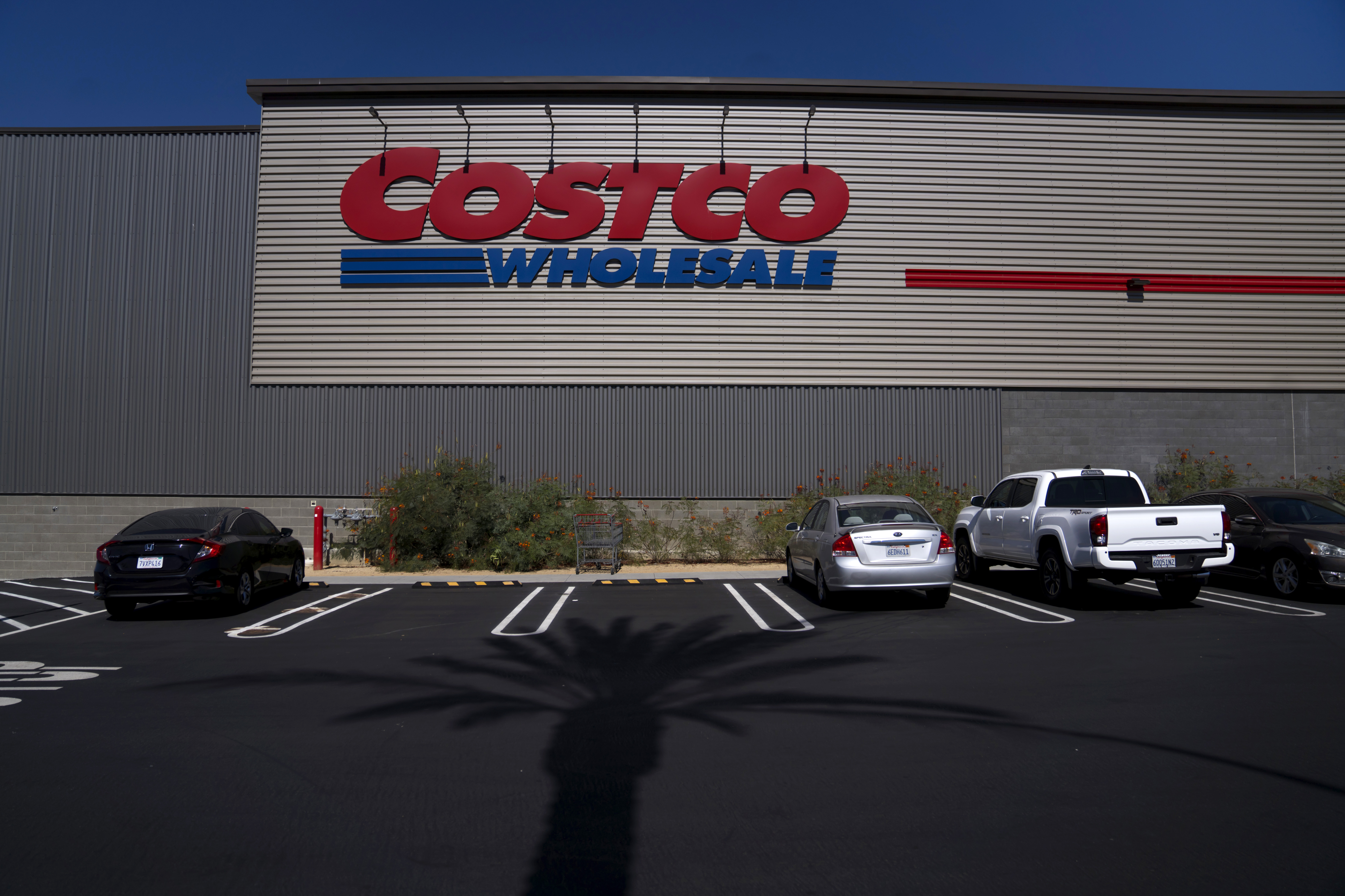 Costco Rolls Out New Membership Policy Trial Program Met with Backlash from Customers