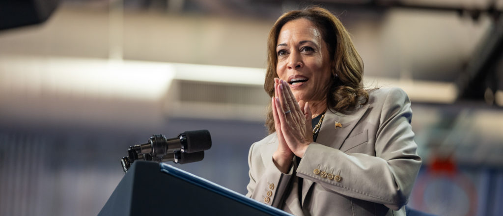 Former Republican VP Dick Cheney Endorses Kamala Harris