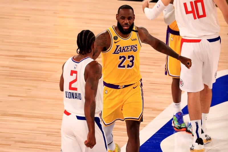 Report: James, Leonard Push for Boycott of Remaining Games
