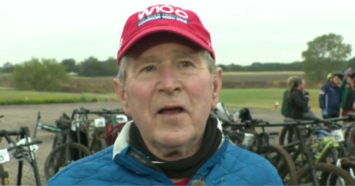 Video: Former President Bush Gives ‘Corny’ Advice to Americans for Veterans Day