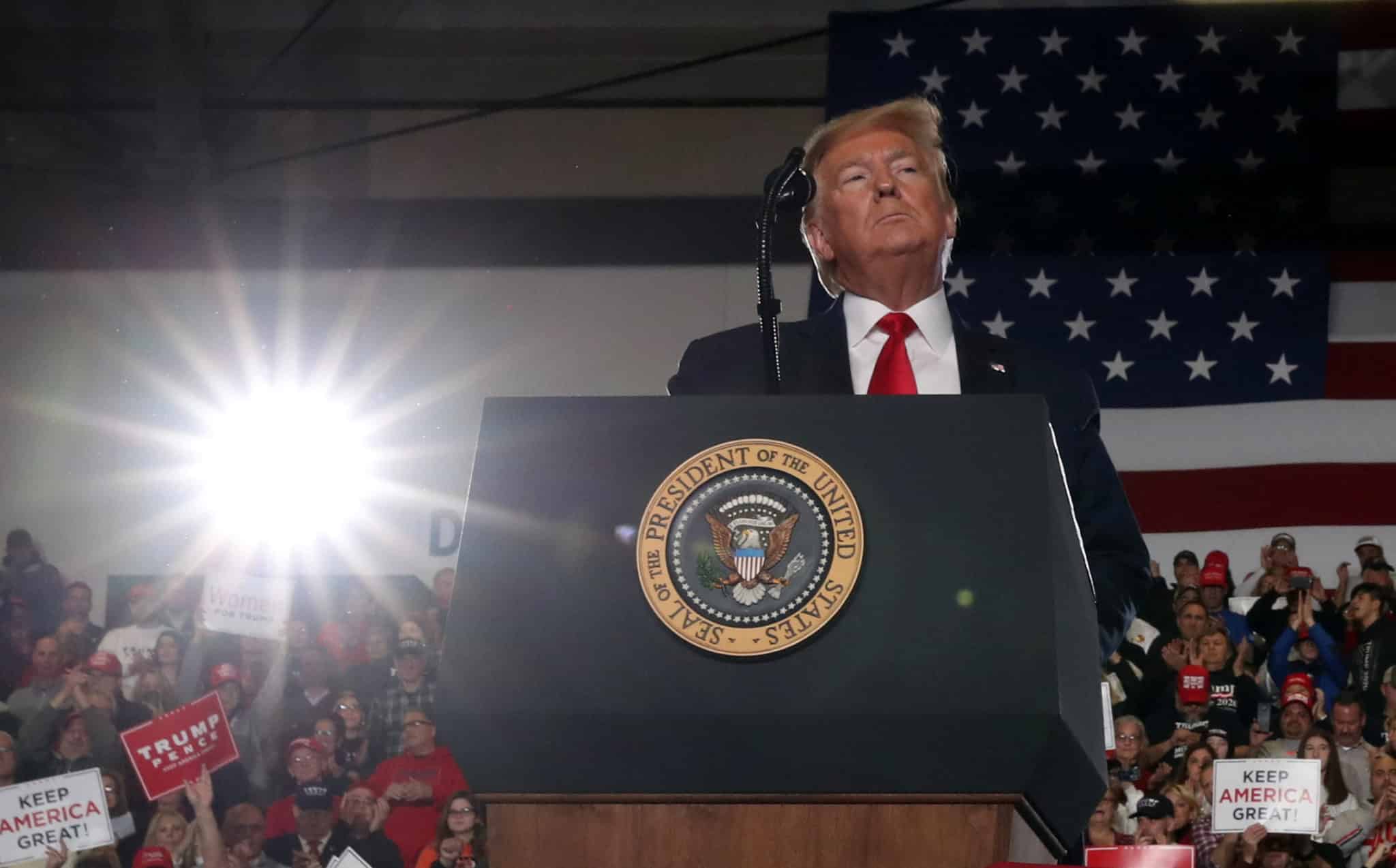 Trump Warns Senate Not to Approve War Powers Resolution on Iran