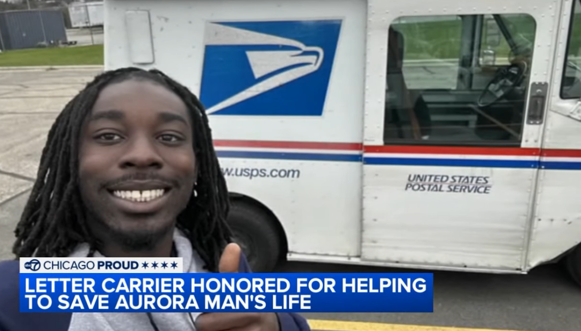 Thankful Family Invites Postal Worker to Thanksgiving After Selfless Act