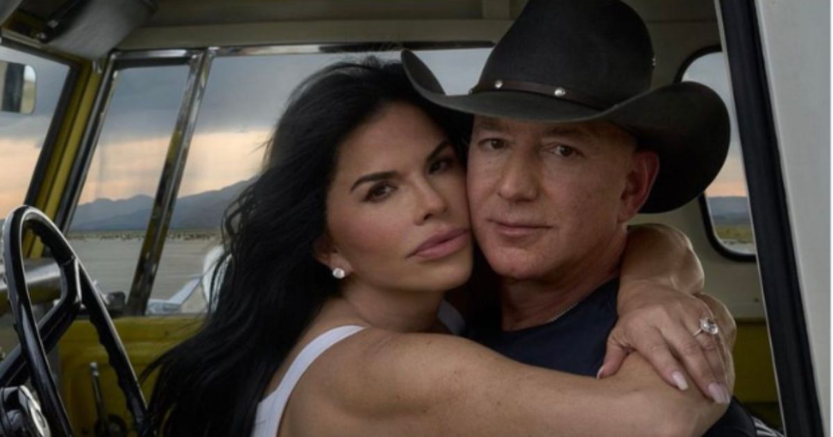 Real Cowboys Not Buying Bezos’ Western Wear: ‘It’s Just a Costume’