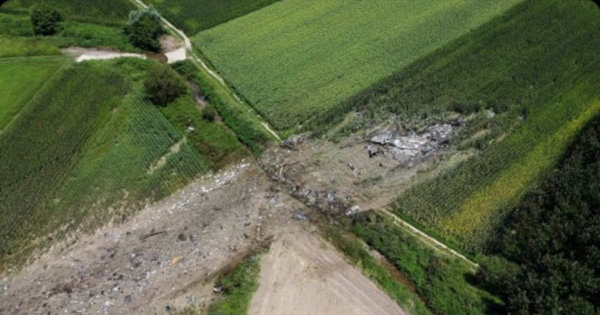 Cargo Plane Packed with 11 Tons of Military Explosives Down Over Europe, Strange Smell Kept Firefighters Away