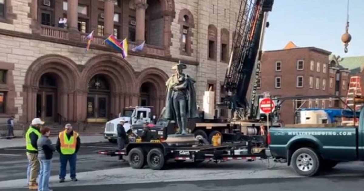 Statue of Revolutionary War Hero Quietly Removed from City Hall – Flags on Building Show Government’s True Allegiance