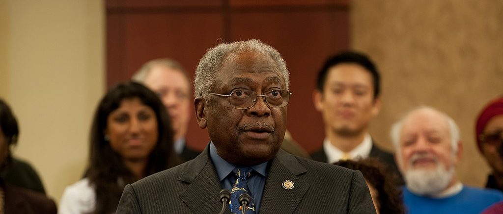 Powerful Dem Who Called Kamala ‘My Girl’ Now Says He ‘Feels Good’ About Newsom For President