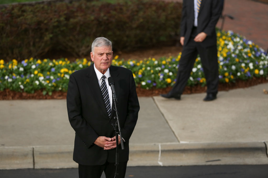 Franklin Graham Turns to Both His Earthly and Heavenly Fathers for Cure to Nation’s ‘Heap of Confusion and Lies’