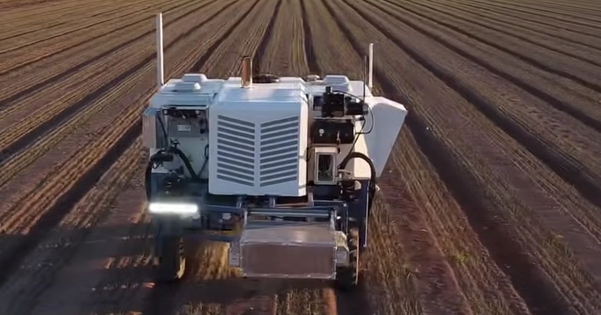 Strange New Farm Implement Seen Rolling Over Crops – Farmers Will Love This