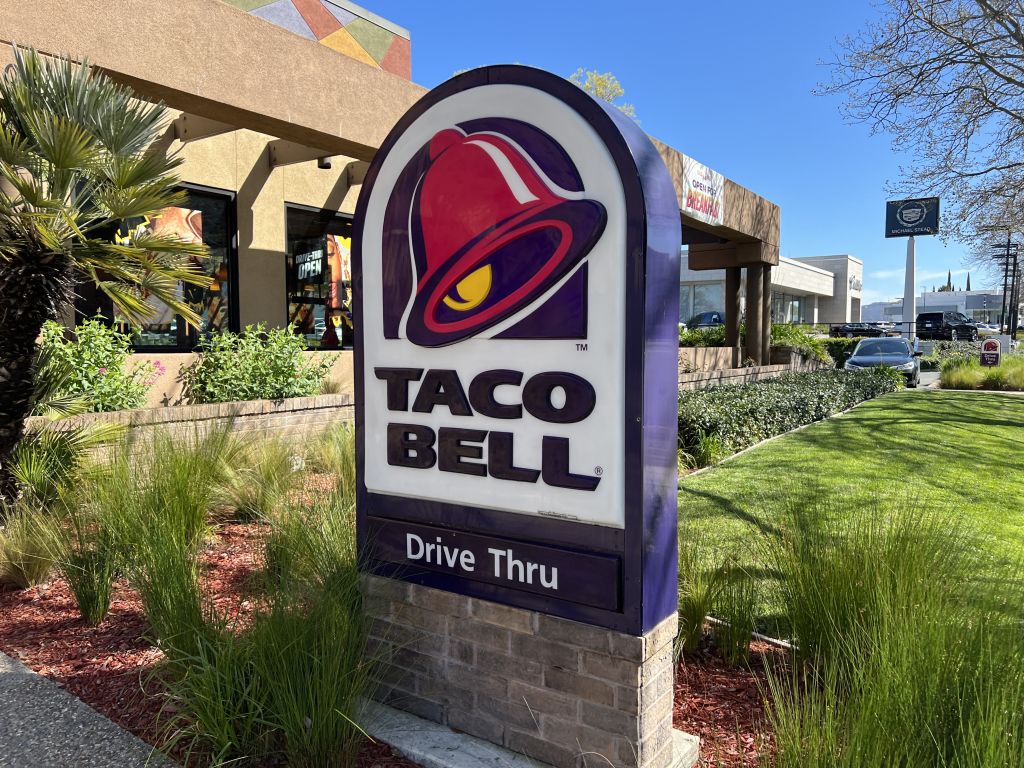 Taco Bell to Release ‘First Ever’ Vegan Nacho Cheese Nationwide