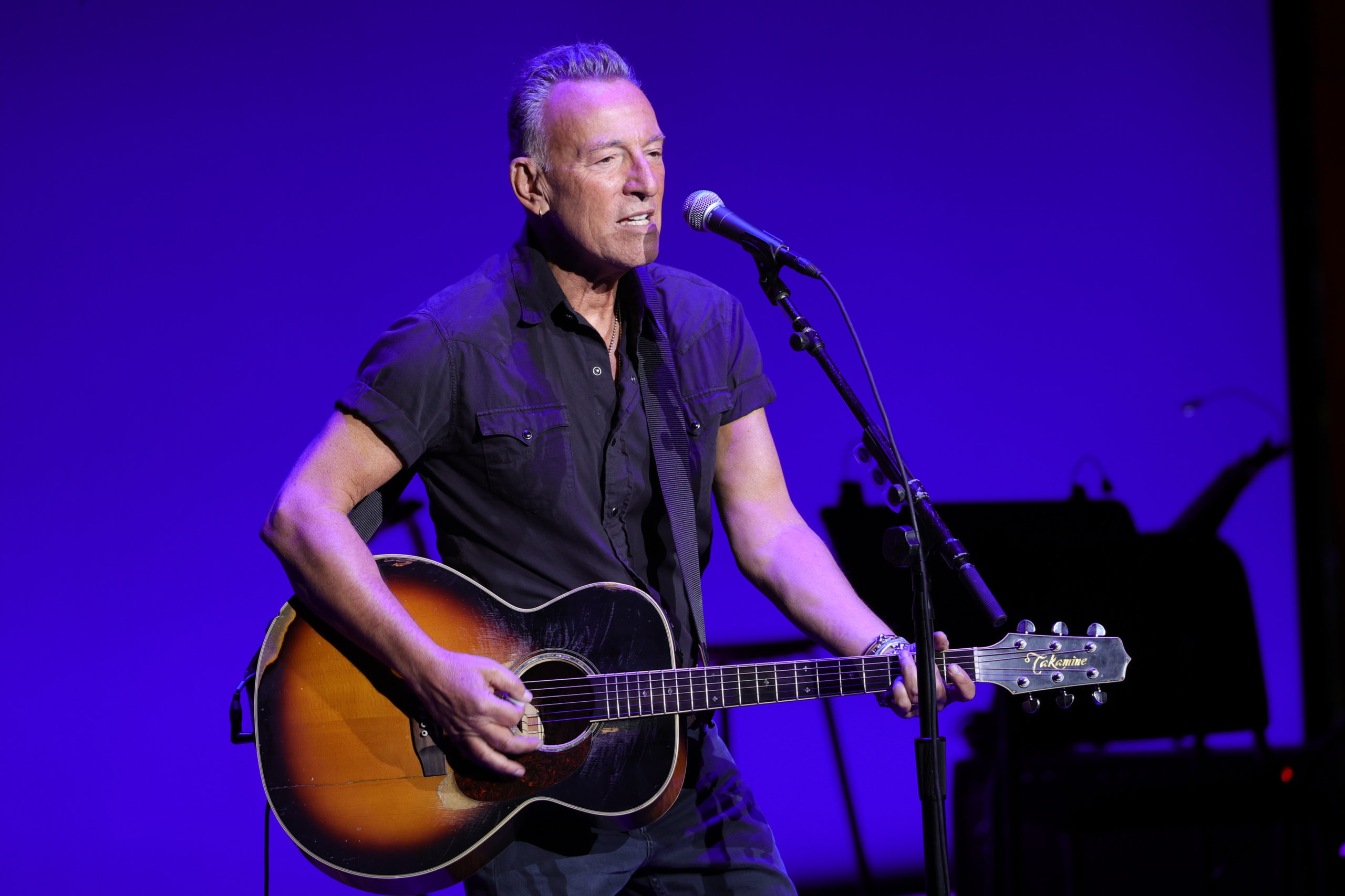 Springsteen’s Guitarist Deletes Vicious Tweet Cheering Extermination of GOP ‘Cockroaches’