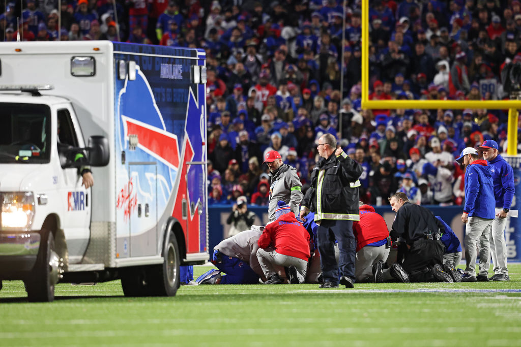 Bills Coach Gives Update on Damien Harris After Scary ‘Sunday Night Football’ Injury