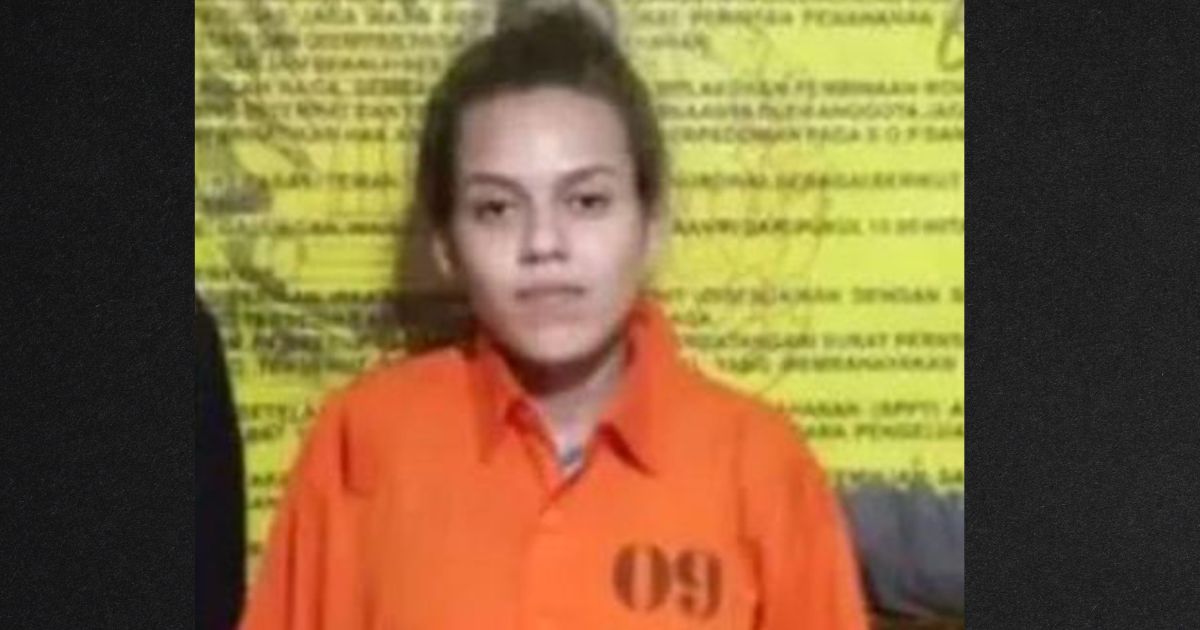 Teen Tourist May Be Executed by Firing Squad After Authorities Make Discovery in Her Luggage