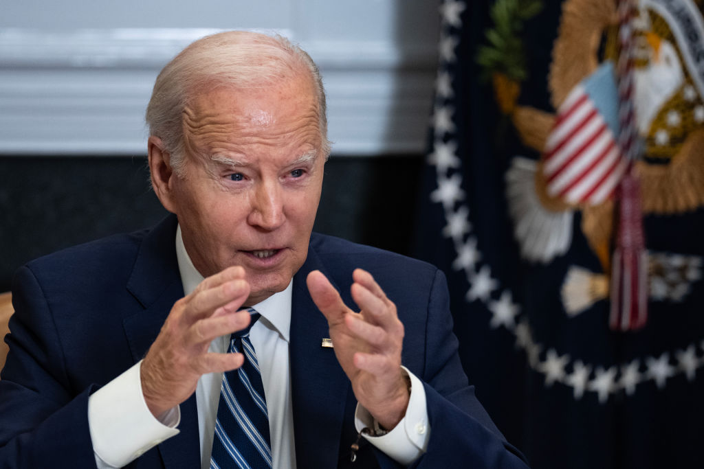 Bizarre Pic From Biden’s Birthday Goes Viral For All the Wrong Reasons
