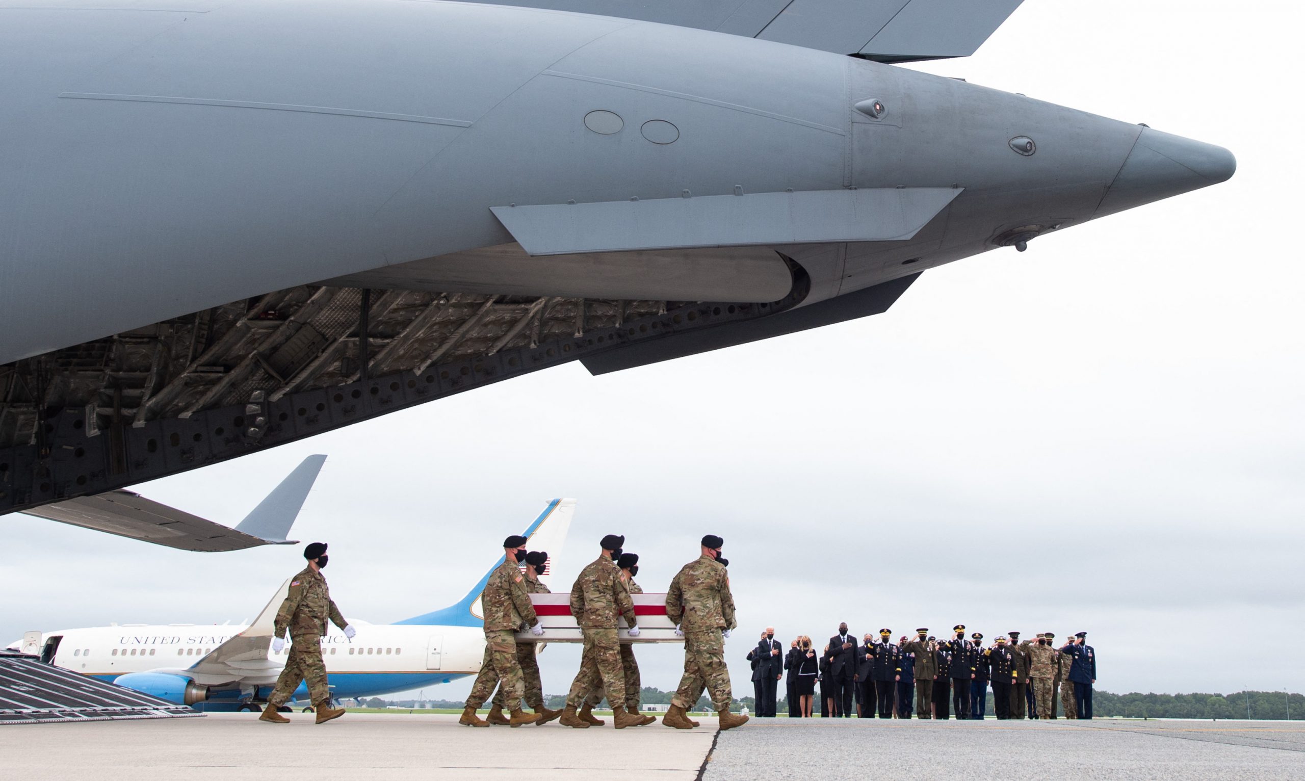 House Unanimously Approves Medal for Service Members Killed in Kabul Bombing