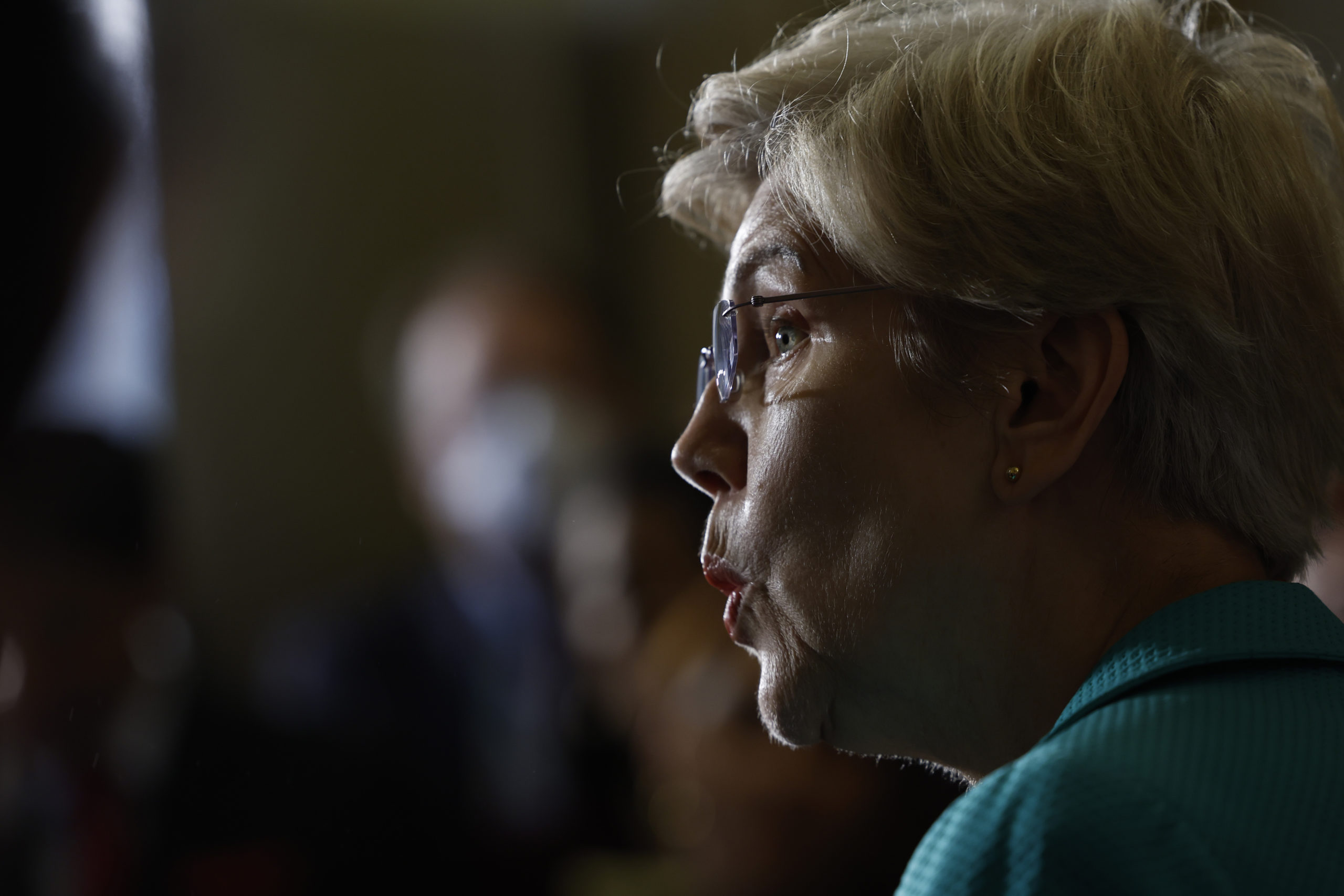 ‘Shark Tank’ Star Fires Back at Elizabeth Warren for Her Treatment of Billionaires