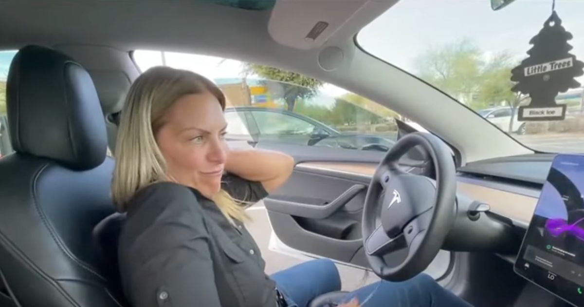 Tesla Leaves Woman Stranded After Intentionally Blocking Her from Charging Vehicle