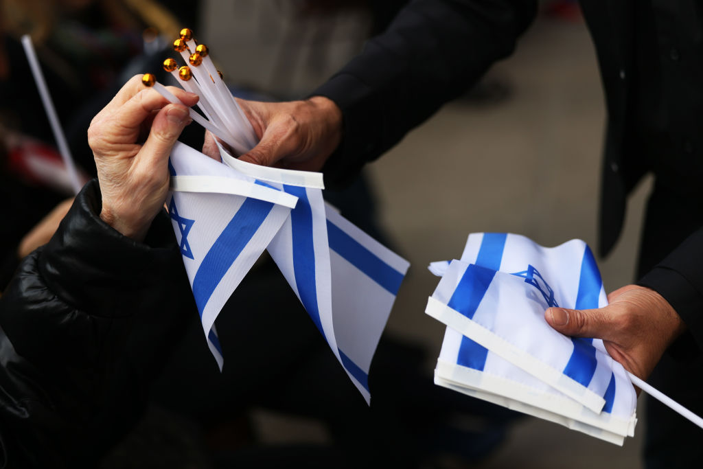 Gunman Fires Shots Outside of New York Synagogue Shouting ‘Free Palestine’