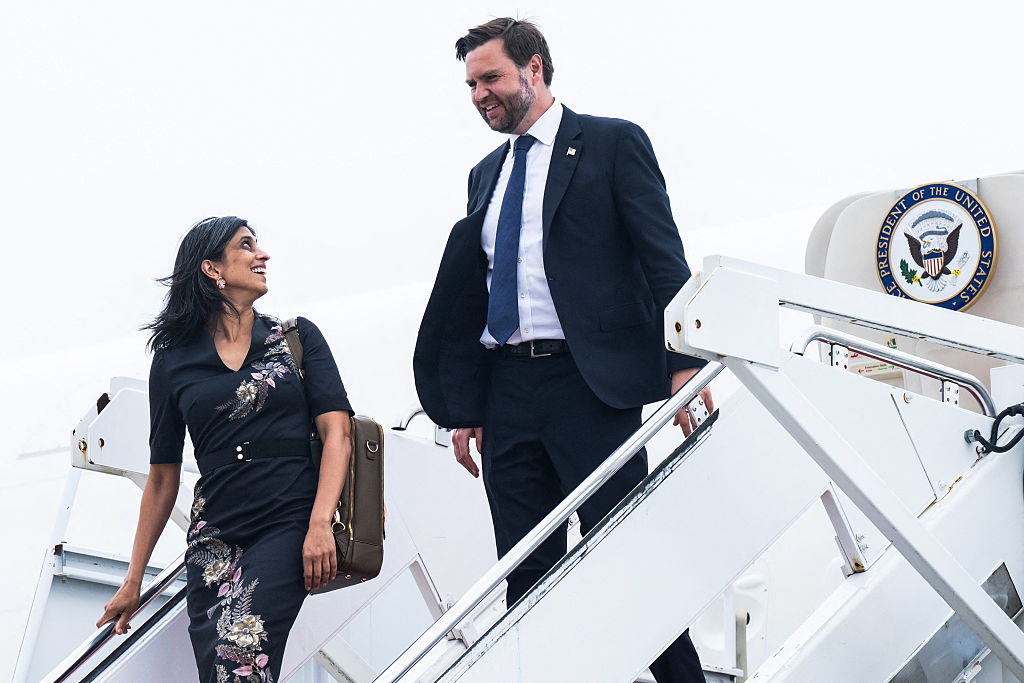 JD Vance Faces Criticism After Saying He Hopes His Hindu Wife Converts to Christianity