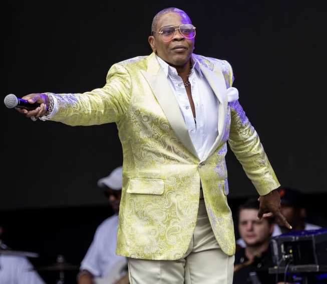 Four Tops Singer Suing Hospital After Allegedly Put in Straightjacket