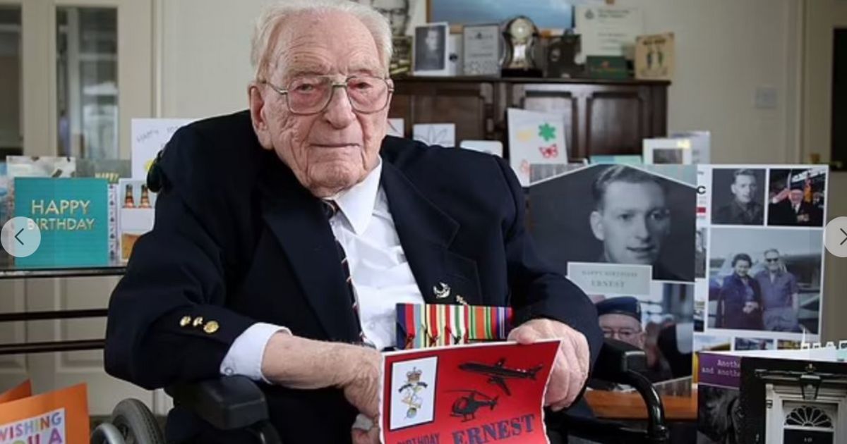 105-Year-Old WWII Vet ‘Surprised and Amazed’ by Flood of Birthday Cards, Shares Secret to Long Life