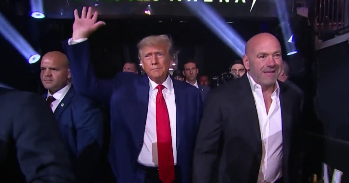 Crowd Goes Wild as Trump Arrives at UFC Fight – Even the Announcers Are Stunned