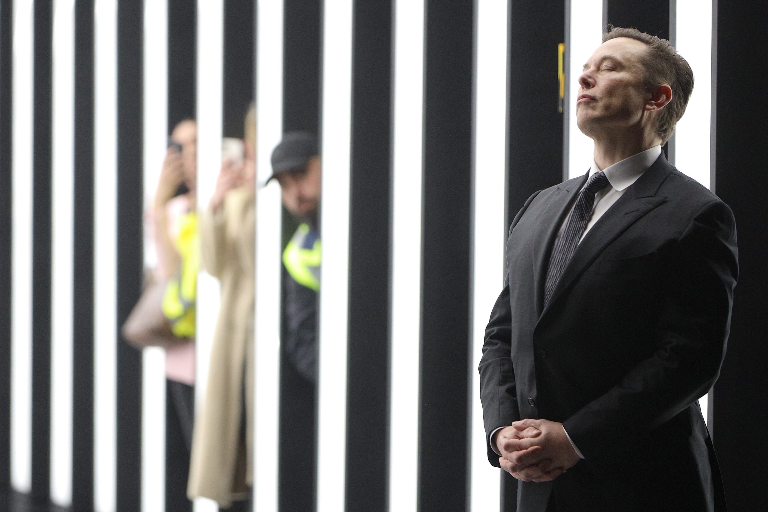 Elon Musk Fires Back at Dem Senator After He Sends Letter Demanding Answers on Verification Badges