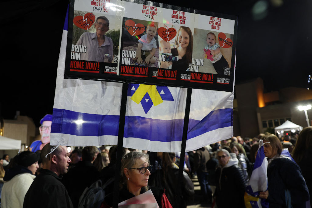 Hamas Returns 4 Slain Israeli Hostages, Said to Include Mother and Her 2 Children