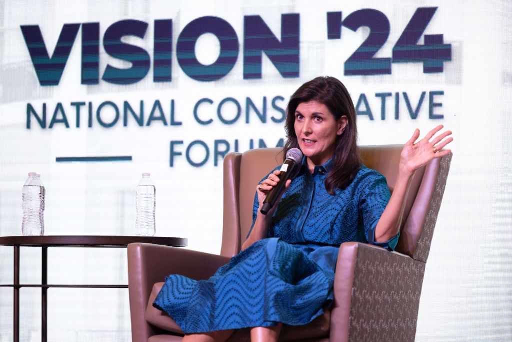 Nikki Haley Claims Trump Followed Up ‘Birdbrain’ Insult with Brutal Delivery to Her Hotel Room