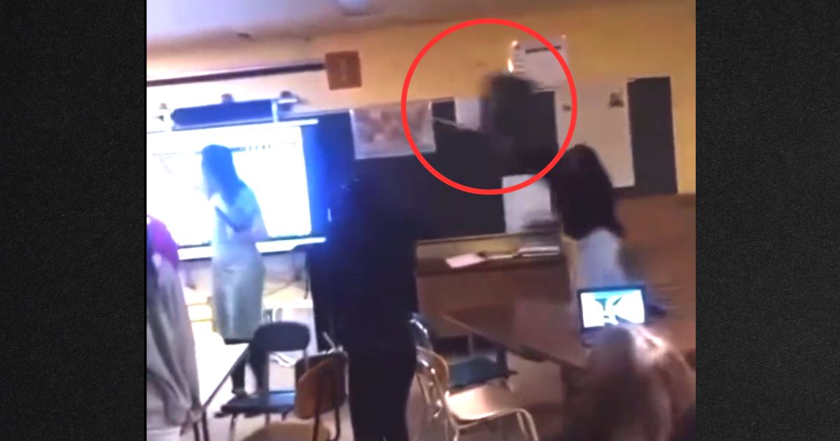 US Teacher Knocked Out Cold After Student Throws Metal Chair at Her Head