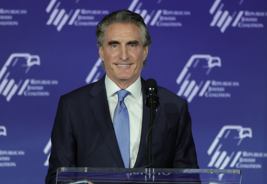 Former GOP Presidential Candidate Endorses Trump
