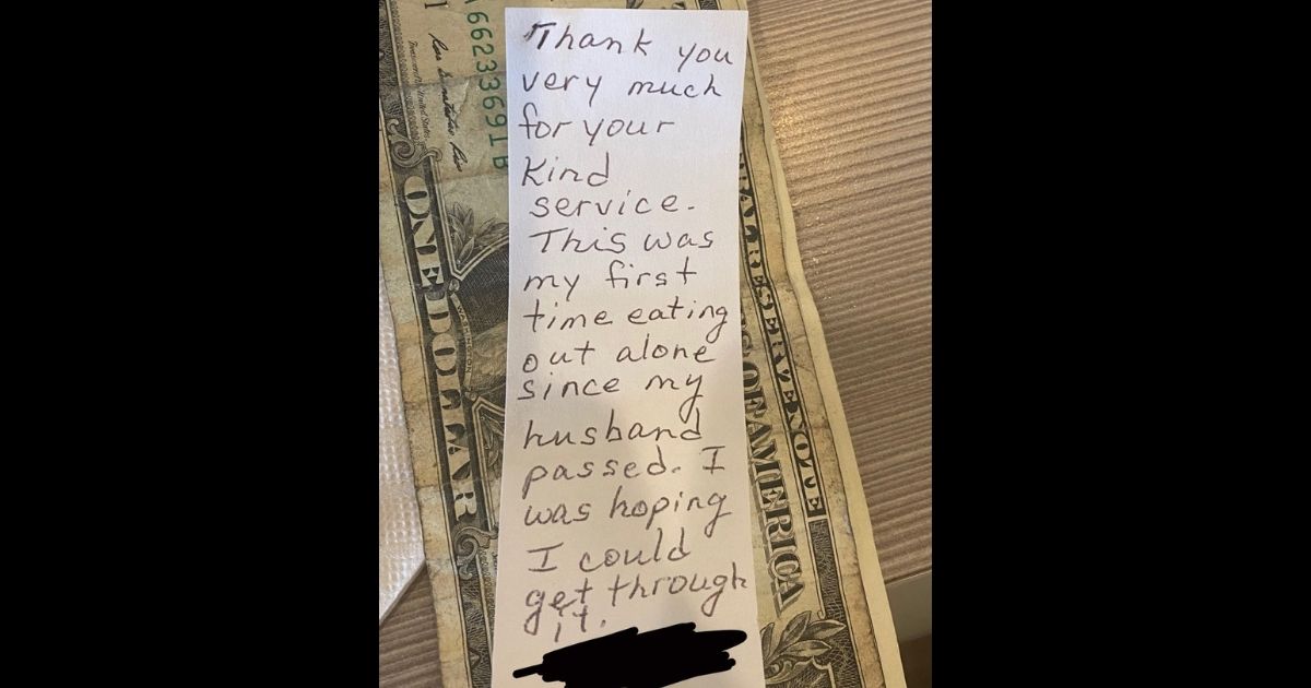 Waitress Receives Heartbreaking Thank You Note from Recently Widowed Customer: 'I Lost It'