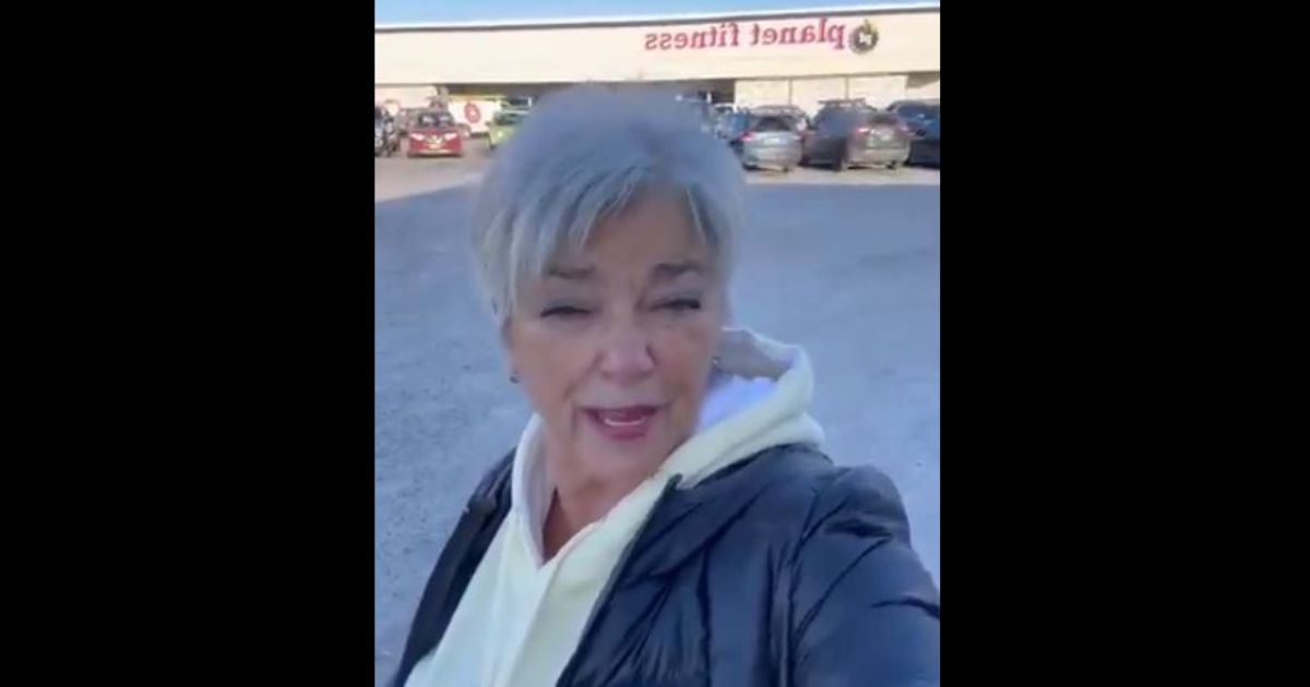 Smack Down: Woman Trying to Protect Girl from Male in Planet Fitness’ Women’s Room Gets Last Laugh