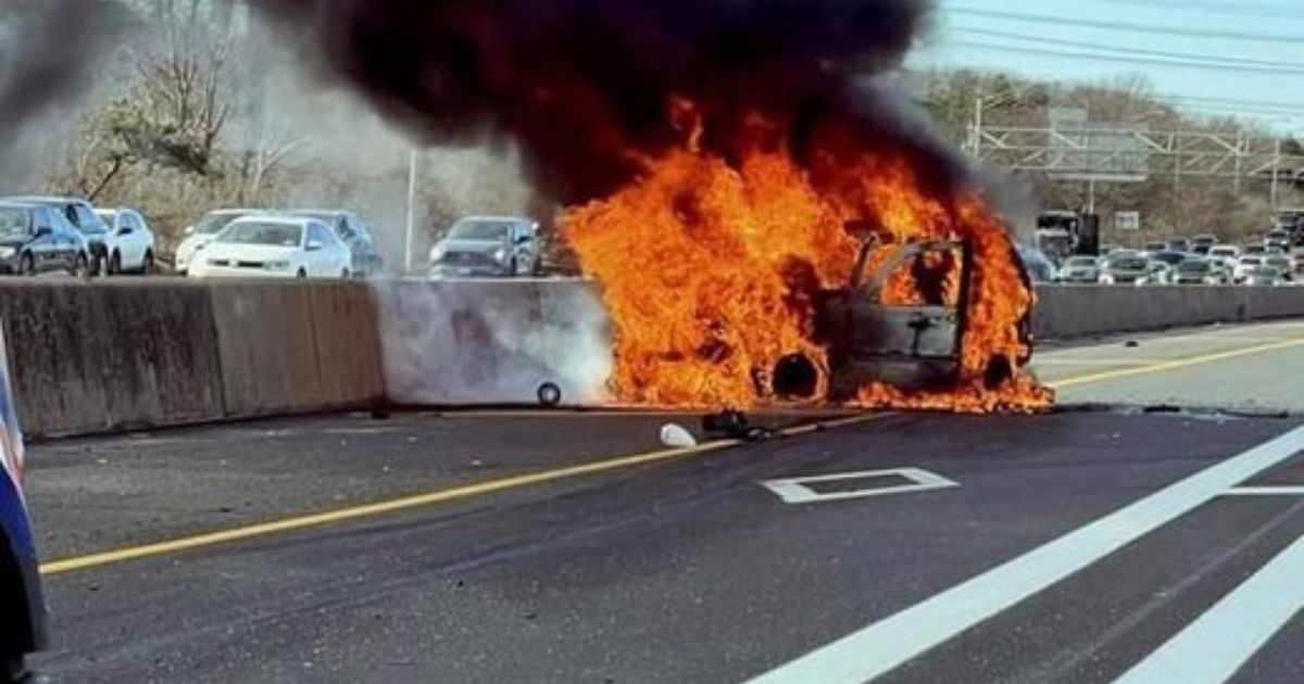 Off-Duty Cop and Good Samaritans Save Woman After Seeing Her Car Hit Median and Burst Into Flames