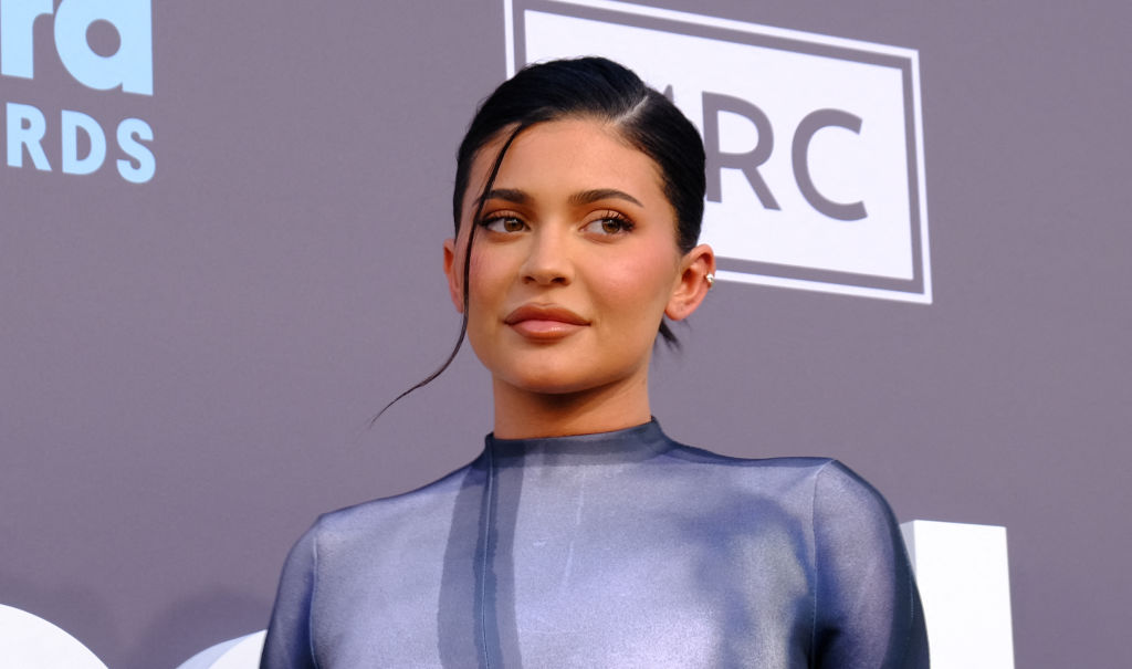 Kylie Jenner Offers Advice After Revealing Battle With Postpartum Depression