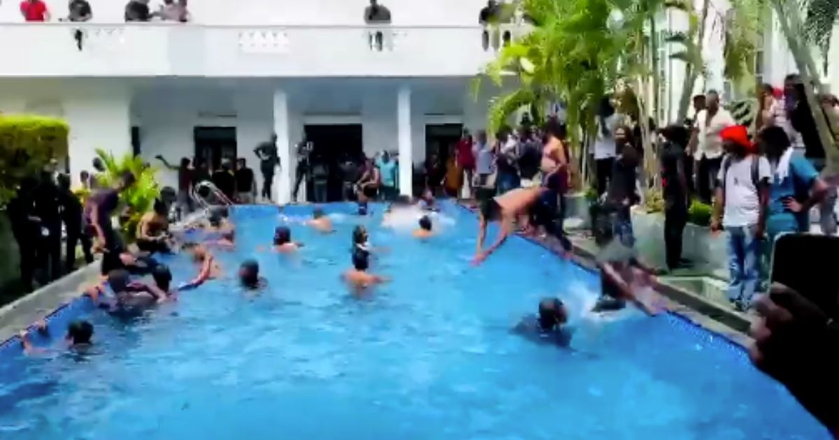 Protesters Storm Palatial Residence of Sri Lankan President, Swim in His Personal Pool