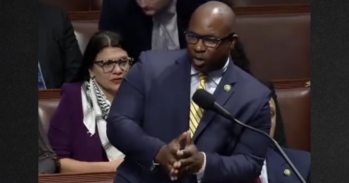 Democrat Who Pulled Fire Alarm Has Tantrum on House Floor