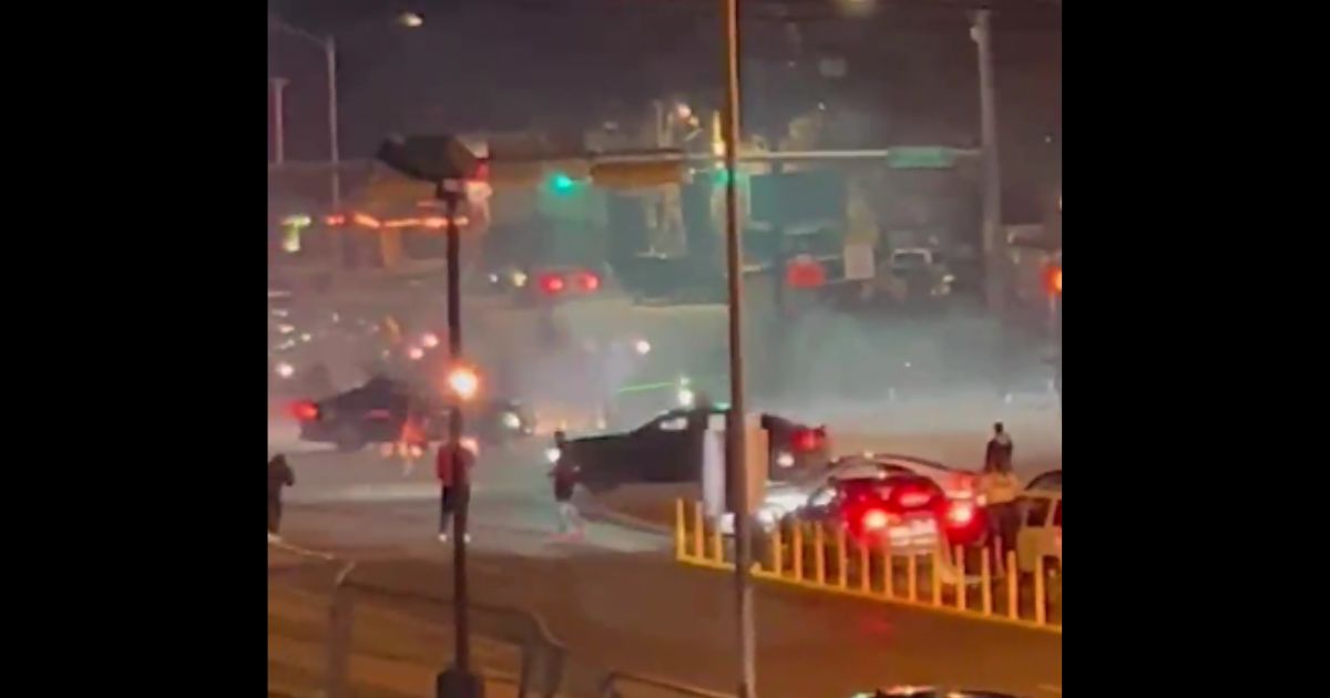 Chaos in Streets of Austin – Multiple People Catch Fire on Camera
