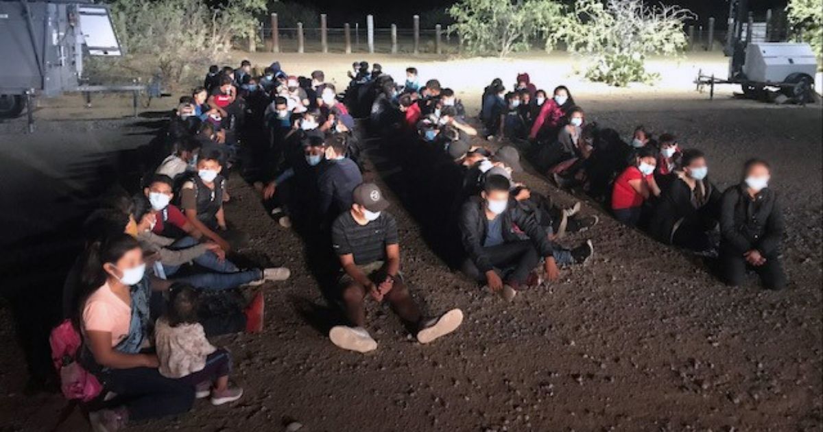 Over 100 Migrants, Including 90 Unaccompanied Minors, Found in Arizona Desert