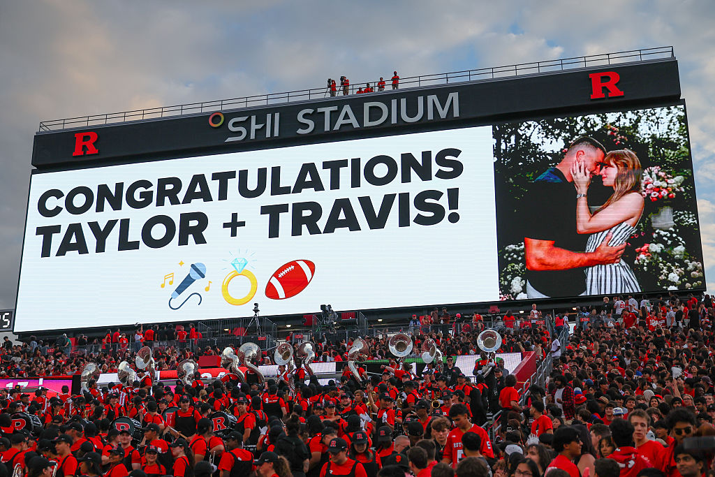 Bill Simmons Fuels Taylor Swift Baby Buzz With On-Air Remark