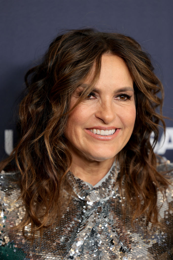 Hargitay Mistaken for Real Officer, Helps Lost Girl