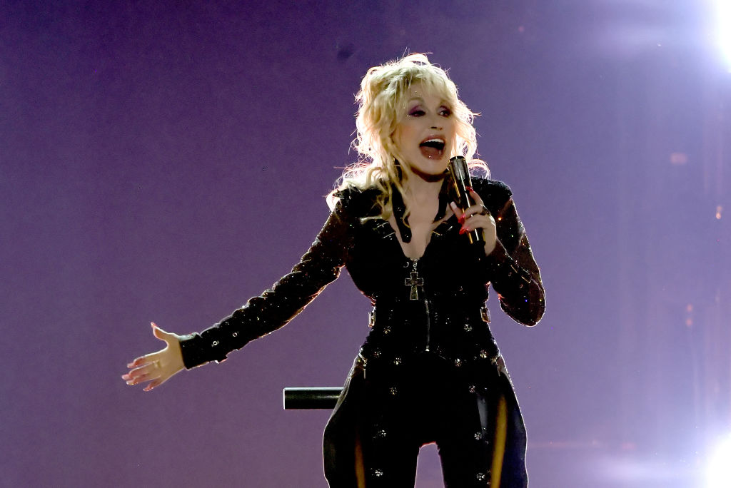 Dolly Parton Has No Plans to Retire — Wants to ‘Drop Dead’ on Stage
