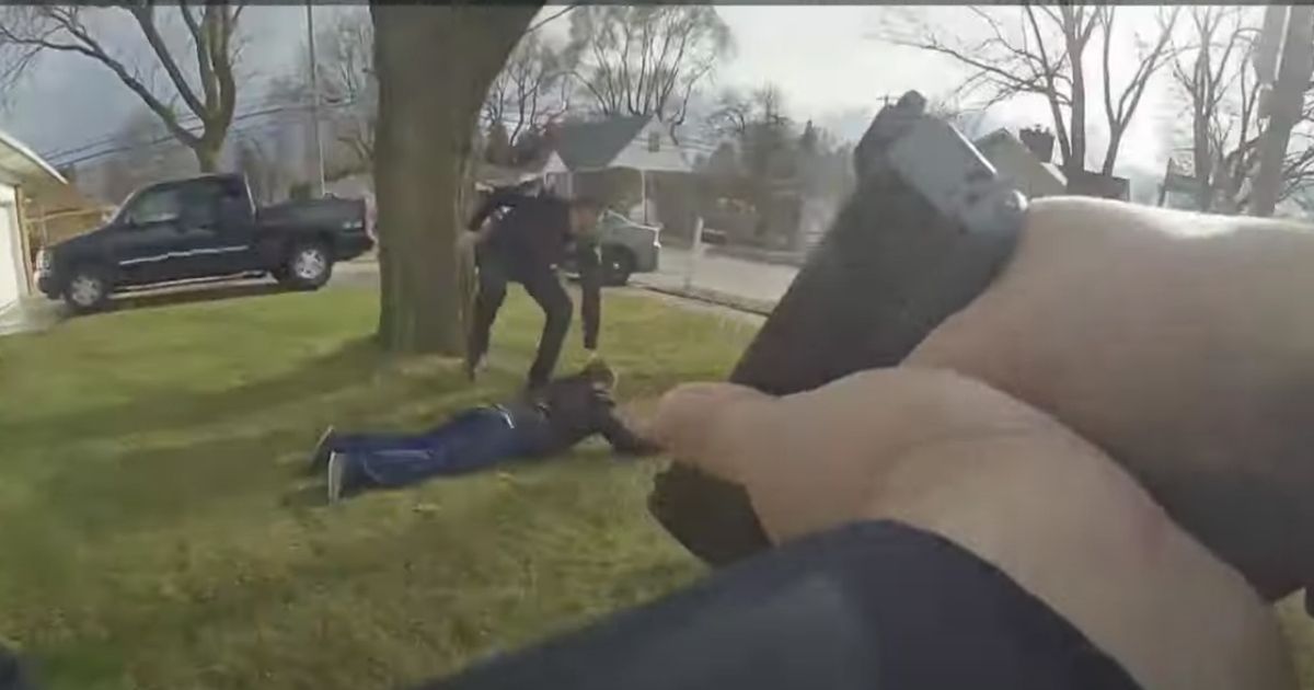 Wild Footage: Police Nab Illegal Immigrants Hauling Drugs for Mexican Cartel During High Speed Chase