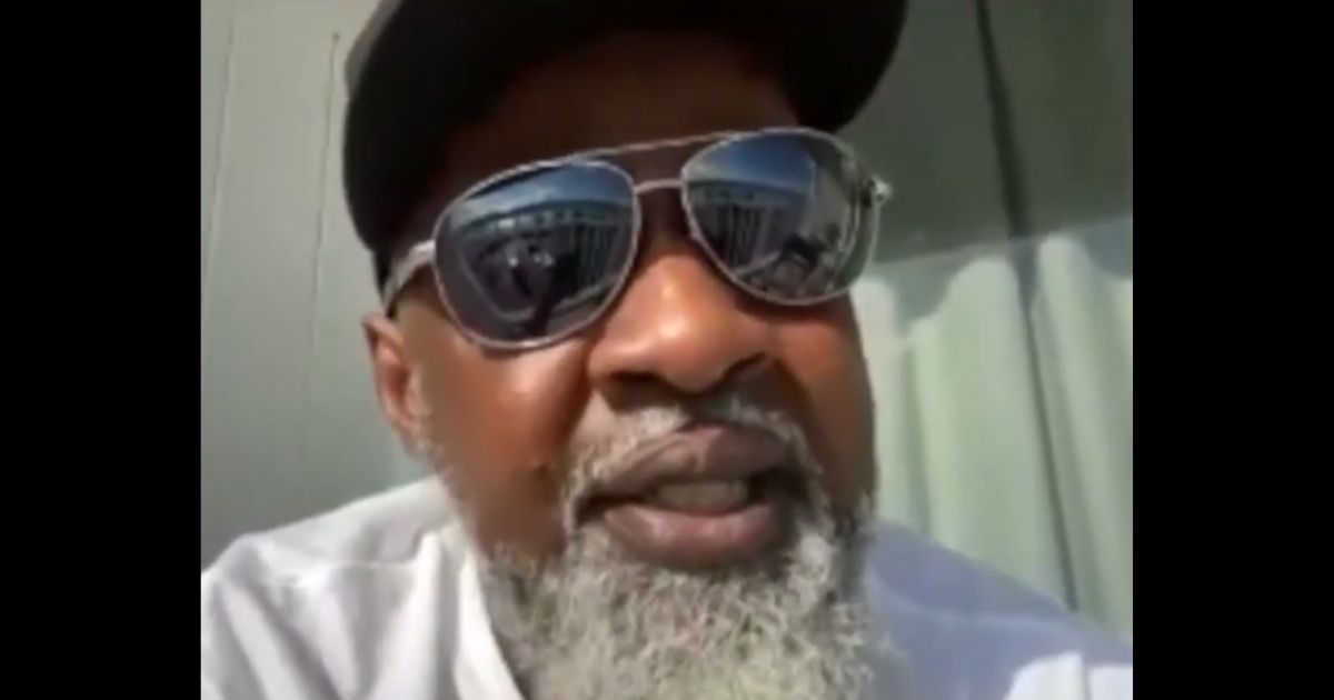 Police Officers Step in to Save Diabetic Man's Life After He Drives Straight Into Oncoming Traffic