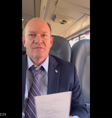 ‘You’re Bothering Me’: Dem Senator Pestered by Journalist About a Cease-Fire in Israel-Hamas War on Amtrak Train