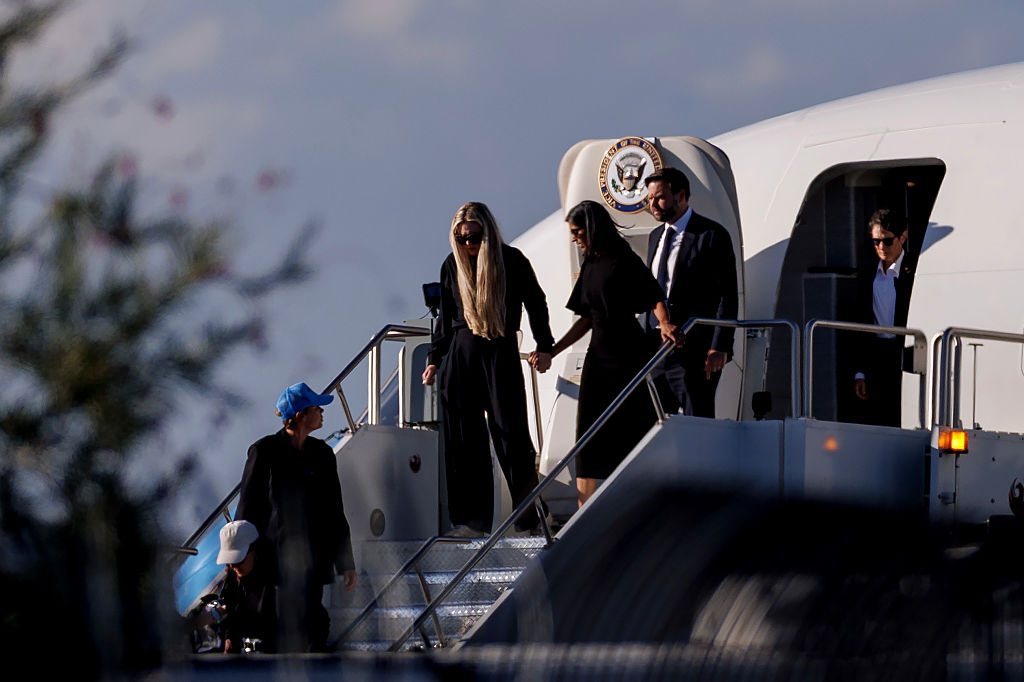 Video: Air Traffic Control Delivers Message as Charlie Kirk’s Casket Arrives in Arizona