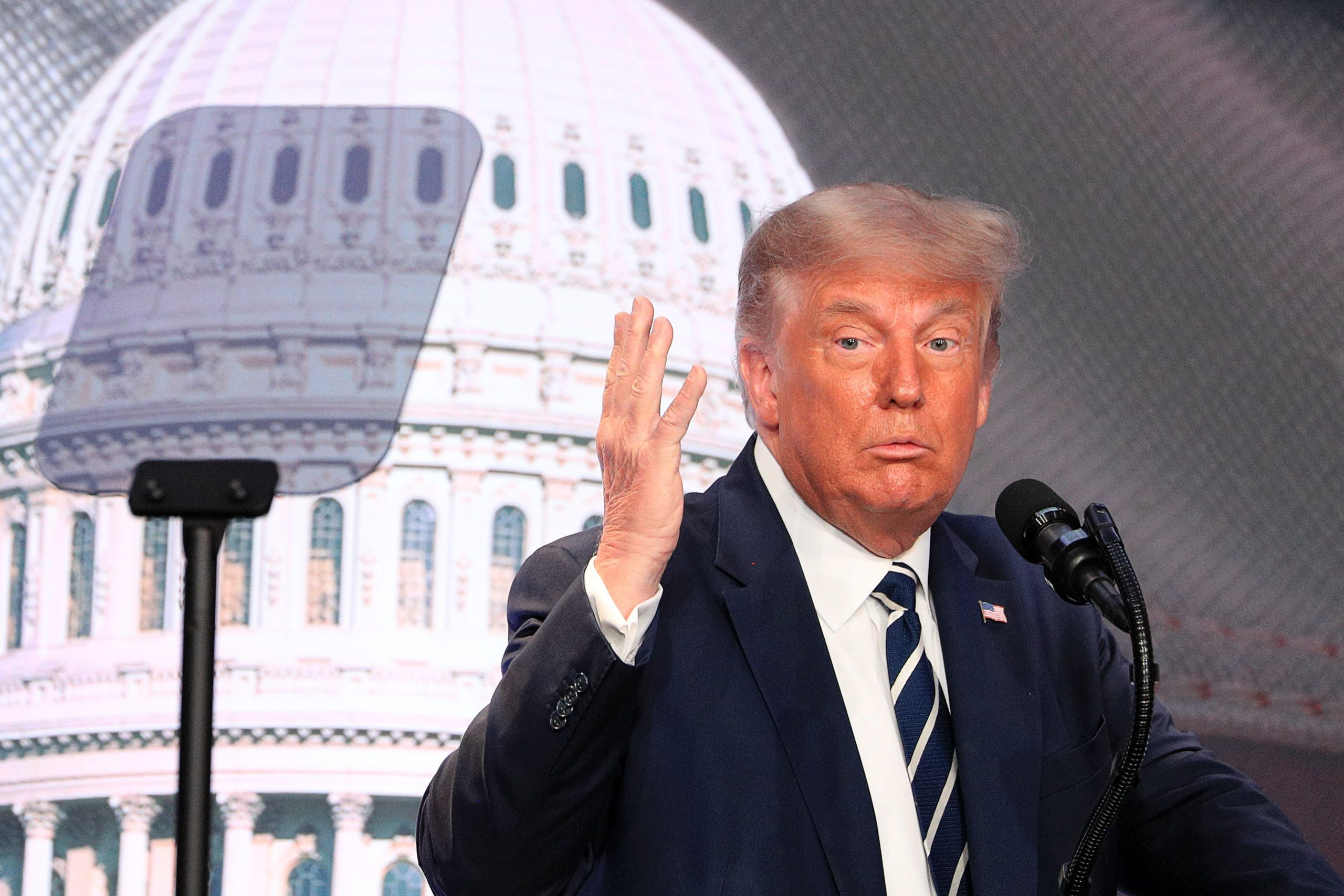 Trump Says Could ‘Decouple’ and Not Do Business With China